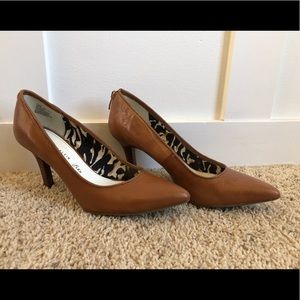 Ann Klein iFlex pointed toe heel